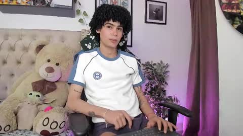 Snapshot of _jaay77 chatting on 13, 12, 2024 Jay online show from 13, 12, 2024