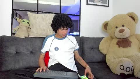 Snapshot of _jaay77 chatting on 16, 1, 2025 Jay online show from 16, 1, 2025