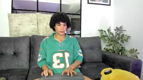 Snapshot of _jaay77 chatting on 4, 2, 2025 Jay online show from 4, 2, 2025