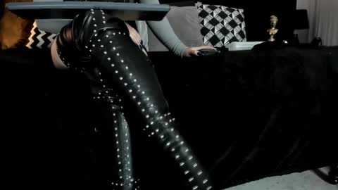Snapshot of _jade_16 chatting on 7, 3, 2025 Miss Jade online show from 7, 3, 2025