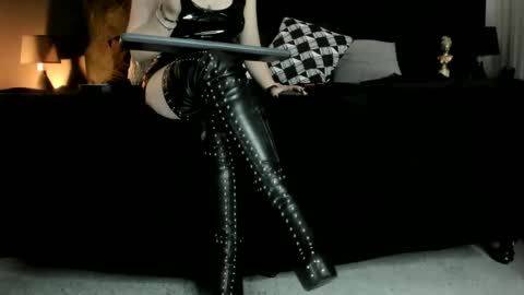 Snapshot of _jade_16 chatting on 11, 3, 2025 Miss Jade online show from 11, 3, 2025