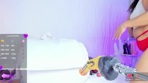_jasminnee_ online show from 12, 1, 2025