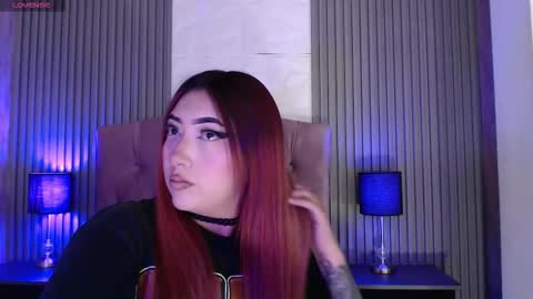 Mia online show from 12, 11, 2025