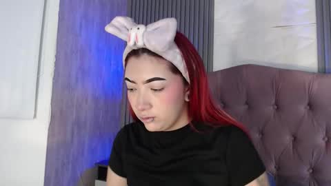 Mia online show from 7, 1, 2026