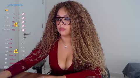 Snapshot of _just_a_queen_3 chatting on 19, 2, 2026 _just_a_queen_3 online show from 19, 2, 2026