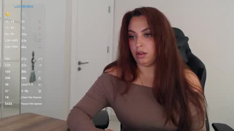_just_a_queen_3 online show from 22, 5, 2026