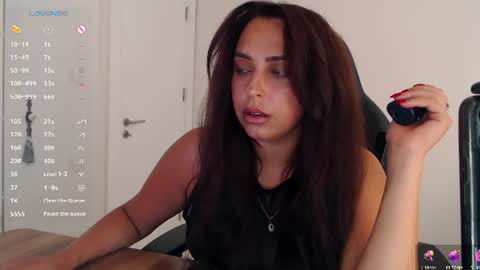 Snapshot of _just_a_queen_3 chatting on 25, 6, 2026 _just_a_queen_3 online show from 25, 6, 2026
