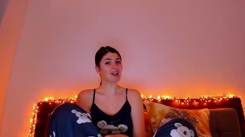 Snapshot of _just_a_simple_girl chatting on 20, 2, 2025 _just_a_simple_girl online show from 20, 2, 2025