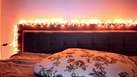 Snapshot of _just_a_simple_girl chatting on 20, 2, 2025 _just_a_simple_girl online show from 20, 2, 2025