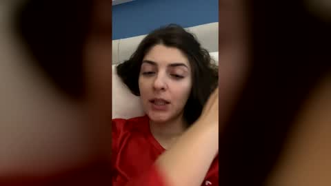 _just_a_simple_girl online show from 15, 12, 2025