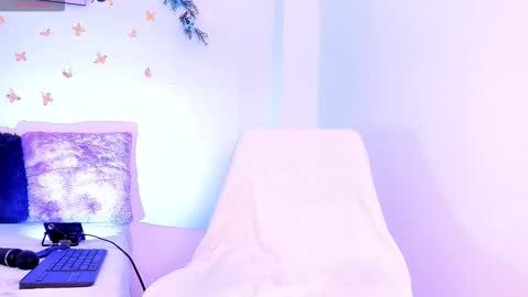 Snapshot of _karenestrada_ chatting on 31, 10, 2025 Karen online show from 31, 10, 2025