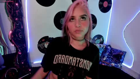 Snapshot of _karine01 chatting on 18, 1, 2025 _karine01 online show from 18, 1, 2025