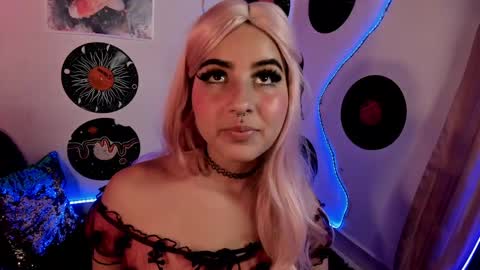 Snapshot of _karine01 chatting on 13, 2, 2025 _karine01 online show from 13, 2, 2025