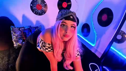 Snapshot of _karine01 chatting on 10, 3, 2025 _karine01 online show from 10, 3, 2025