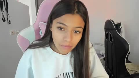 khloe sweet online show from 8, 10, 2025