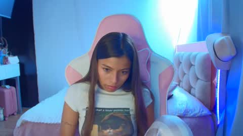 khloe sweet online show from 27, 4, 2026