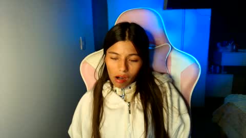 Snapshot of _khloe_sweet chatting on 5, 6, 2026 khloe sweet online show from 5, 6, 2026