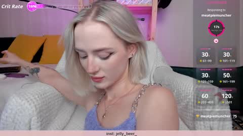 Snapshot of _kiki_pie chatting on 1, 10, 2025 Kiara 0100 - 0700 UTC almost every day online show from 1, 10, 2025