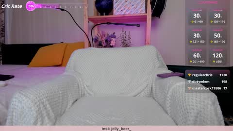 Snapshot of _kiki_pie chatting on 26, 10, 2025 Kiara 0100 - 0700 UTC almost every day online show from 26, 10, 2025