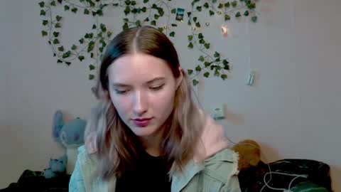 Snapshot of _kikiclark_ chatting on 23, 10, 2025 _kikiclark_ online show from 23, 10, 2025