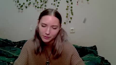 Snapshot of _kikiclark_ chatting on 24, 10, 2025 _kikiclark_ online show from 24, 10, 2025