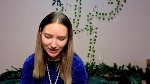 Snapshot of _kikiclark_ chatting on 15, 12, 2025 _kikiclark_ online show from 15, 12, 2025