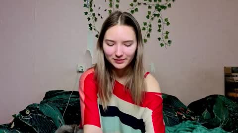 Snapshot of _kikiclark_ chatting on 20, 12, 2025 _kikiclark_ online show from 20, 12, 2025