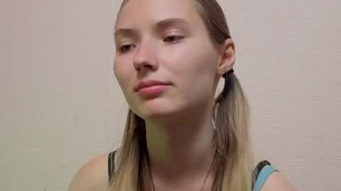 _kikiclark_ online show from 5, 7, 2026