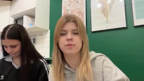 Snapshot of _kirieshka chatting on 16, 3, 2026 Molly Emily online show from 16, 3, 2026