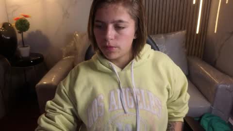_kitten_1 online show from 29, 4, 2026