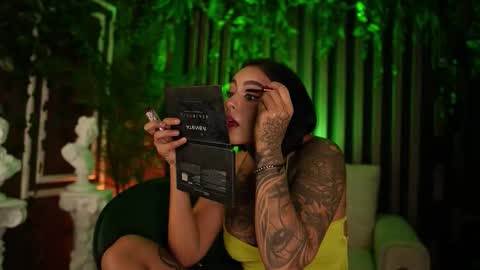   online show from 25, 9, 2025