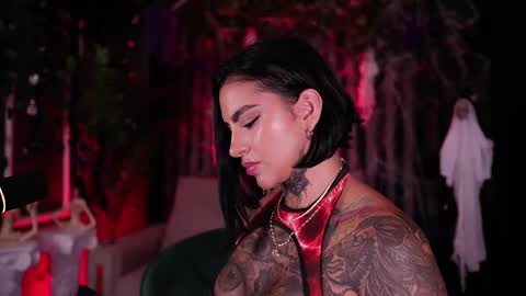   online show from 11, 10, 2025