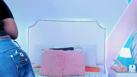 _krystal_cambell online show from 10, 5, 2026