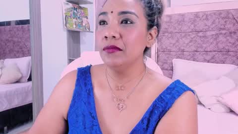 NAILHA SAJANI  online show from 10, 2, 2025