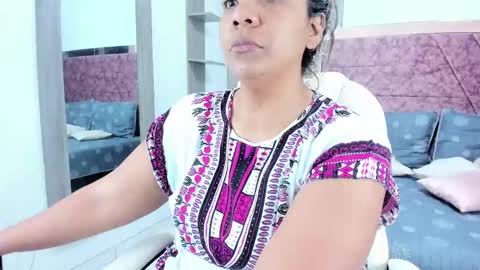 NAILHA SAJANI  online show from 6, 3, 2025