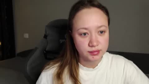 Snapshot of _lalune_ chatting on 18, 12, 2025 _lalune_ online show from 18, 12, 2025