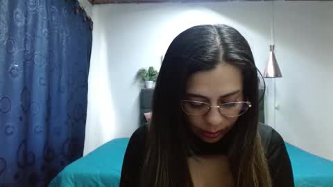 paulina  online show from 27, 12, 2024
