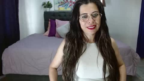paulina  online show from 6, 1, 2025