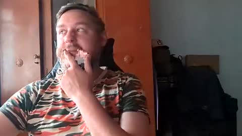Snapshot of _lastjedi_ chatting on 19, 6, 2026 OBI-WAN online show from 19, 6, 2026