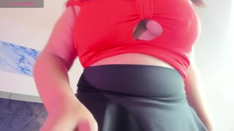 Lauralove online show from 4, 3, 2025