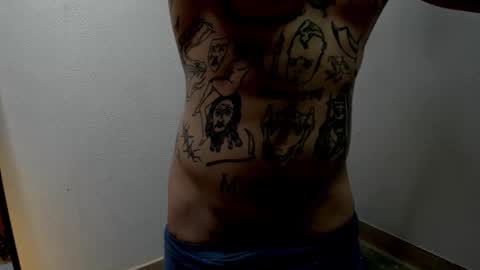 Snapshot of _layne chatting on 8, 10, 2025 Layne online show from 8, 10, 2025