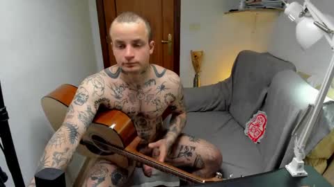 Snapshot of _layne chatting on 22, 4, 2026 Layne online show from 22, 4, 2026