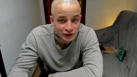 Snapshot of _layne chatting on 4, 5, 2026 Layne online show from 4, 5, 2026