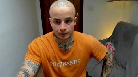 Snapshot of _layne chatting on 7, 5, 2026 Layne online show from 7, 5, 2026