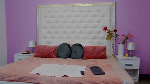 Lena Paul online show from 13, 12, 2024
