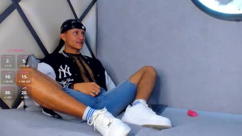 _leohot_ online show from 14, 9, 2025