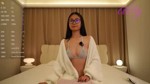 _lillilly_ online show from 27, 2, 2026