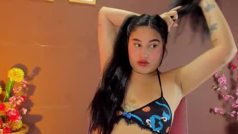 Snapshot of _little_ivy chatting on 24, 11, 2025 Ivy 3 online show from 24, 11, 2025