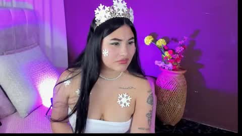 Snapshot of _little_ivy chatting on 4, 12, 2025 Ivy 3 online show from 4, 12, 2025