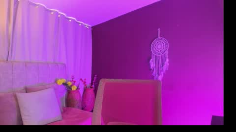 Snapshot of _little_ivy chatting on 9, 1, 2026 Ivy 3 online show from 9, 1, 2026